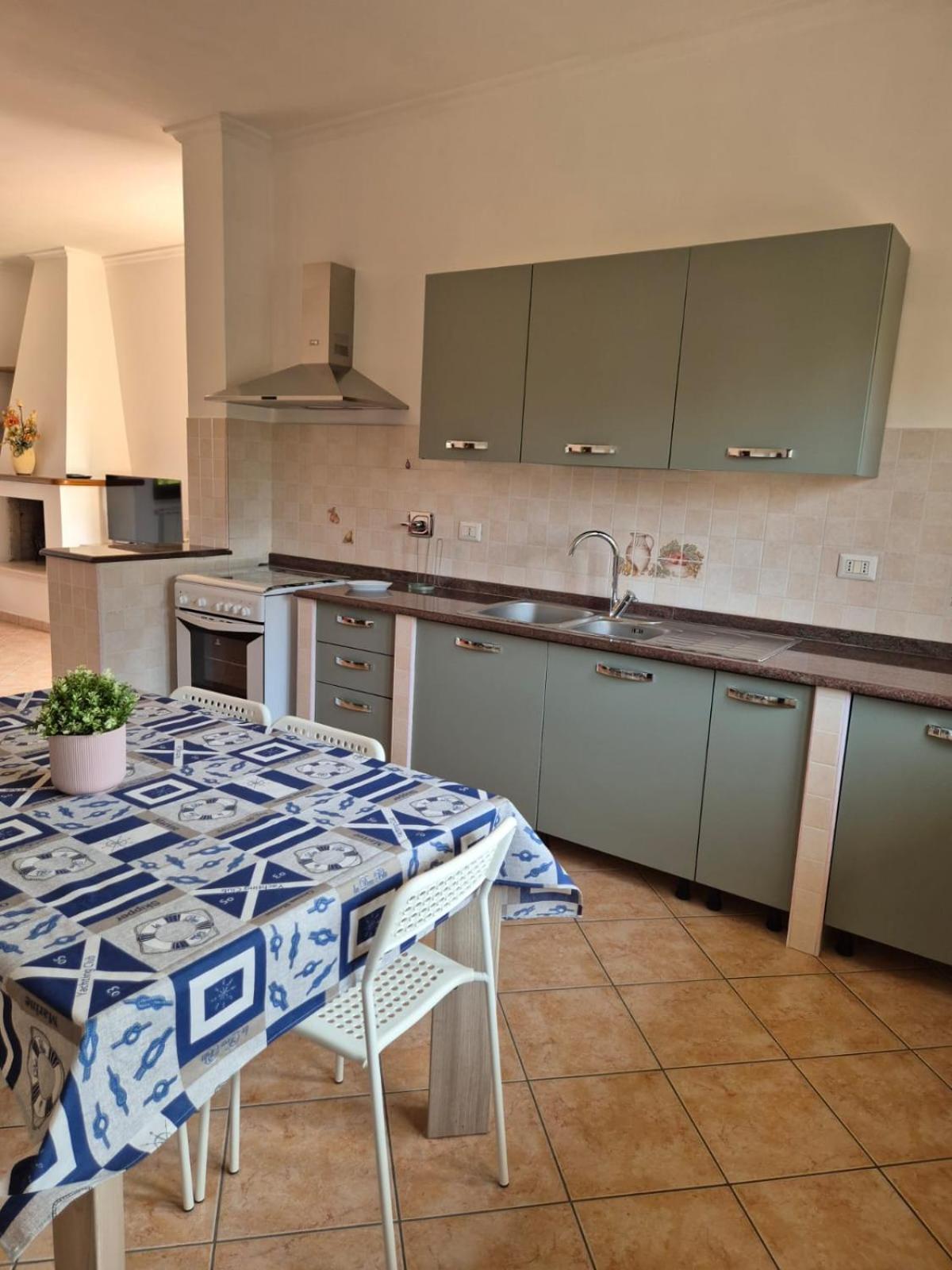 Madi House Apartment Fiumicino Bagian luar foto