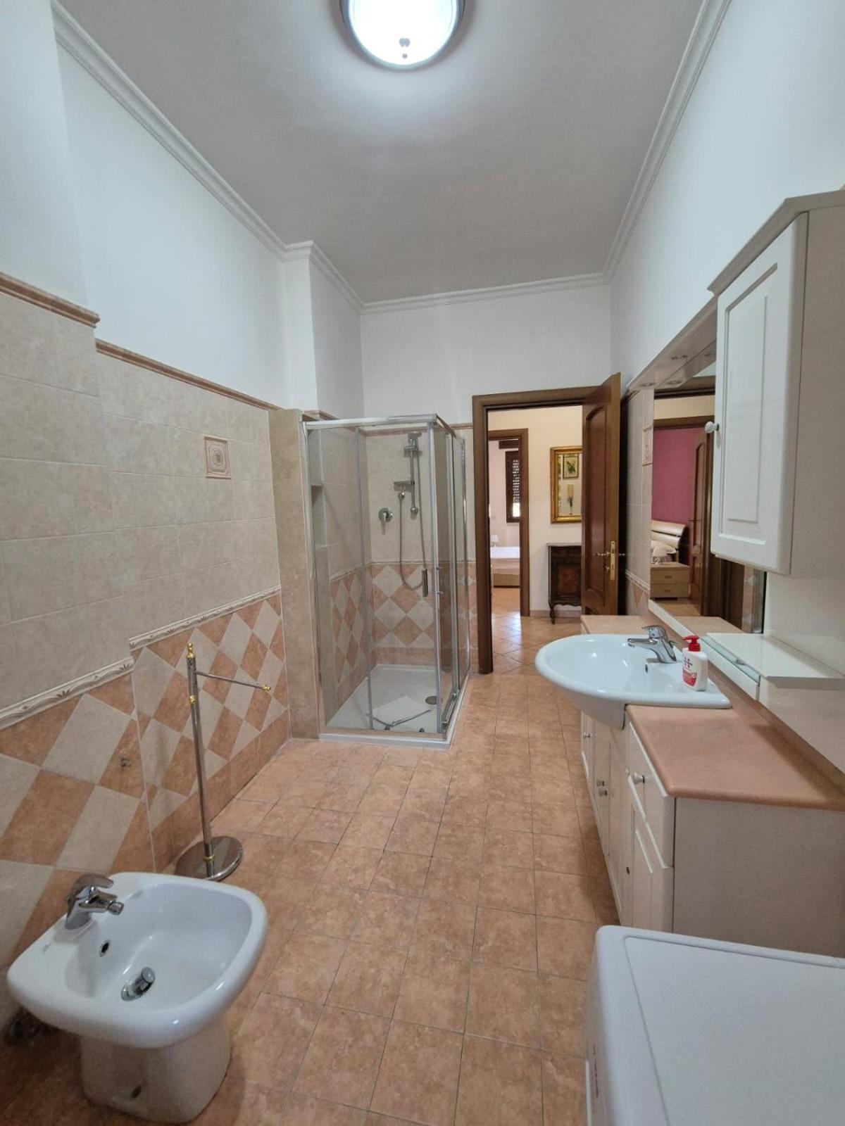 Madi House Apartment Fiumicino Bagian luar foto